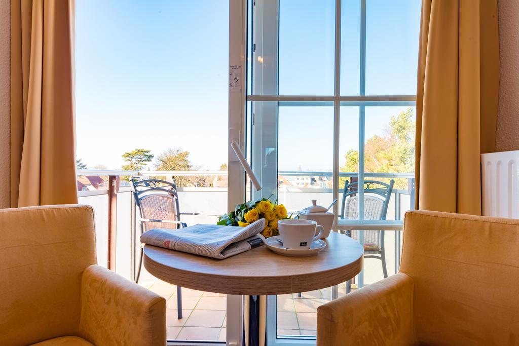 Hotel Boddenhus Garni ツィングシュト エクステリア 写真